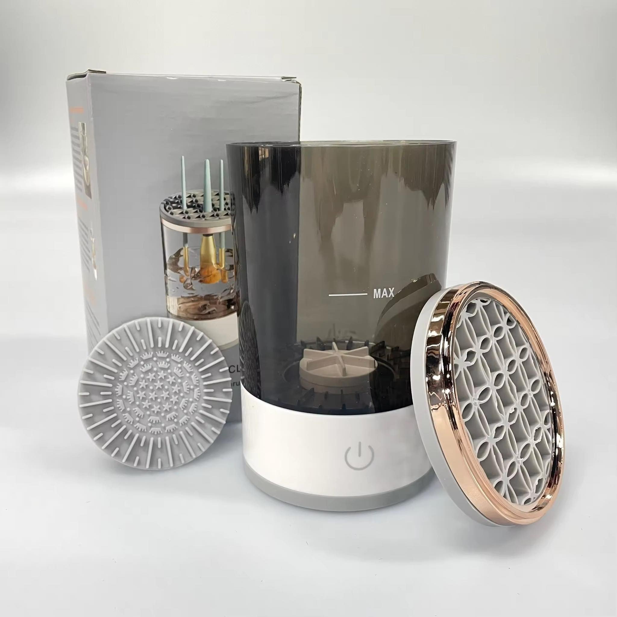 Portable automatic makeup brush cleaner machine